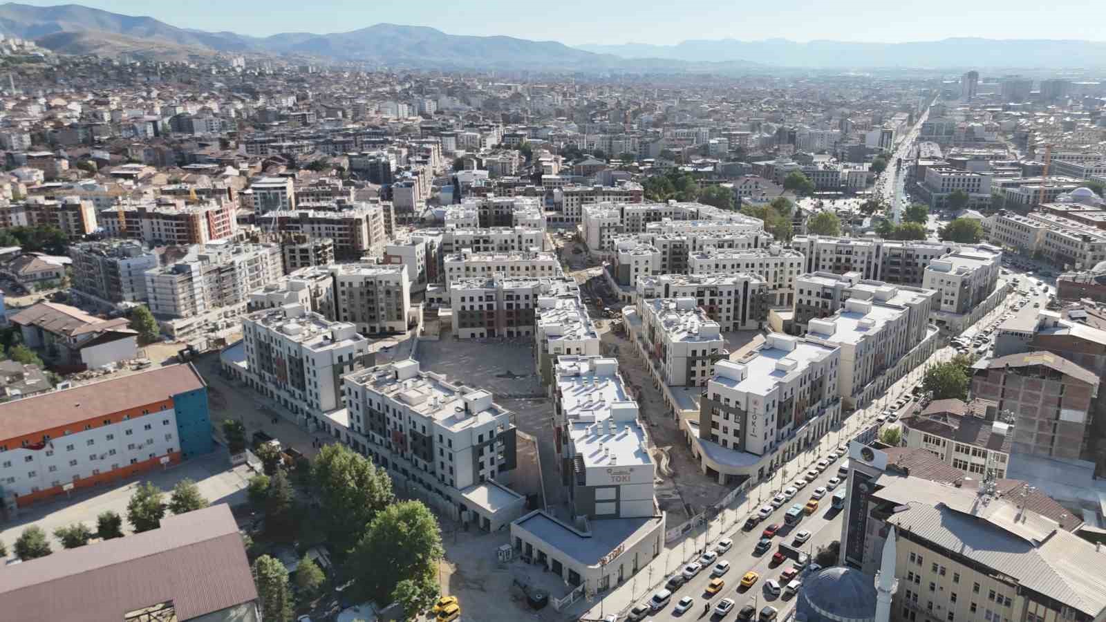Malatya’da Bakan Kurum sevinci
