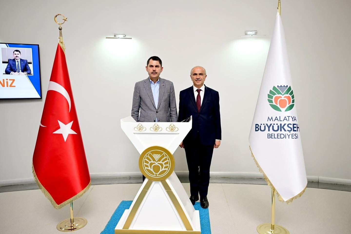 Malatya’da Bakan Kurum sevinci