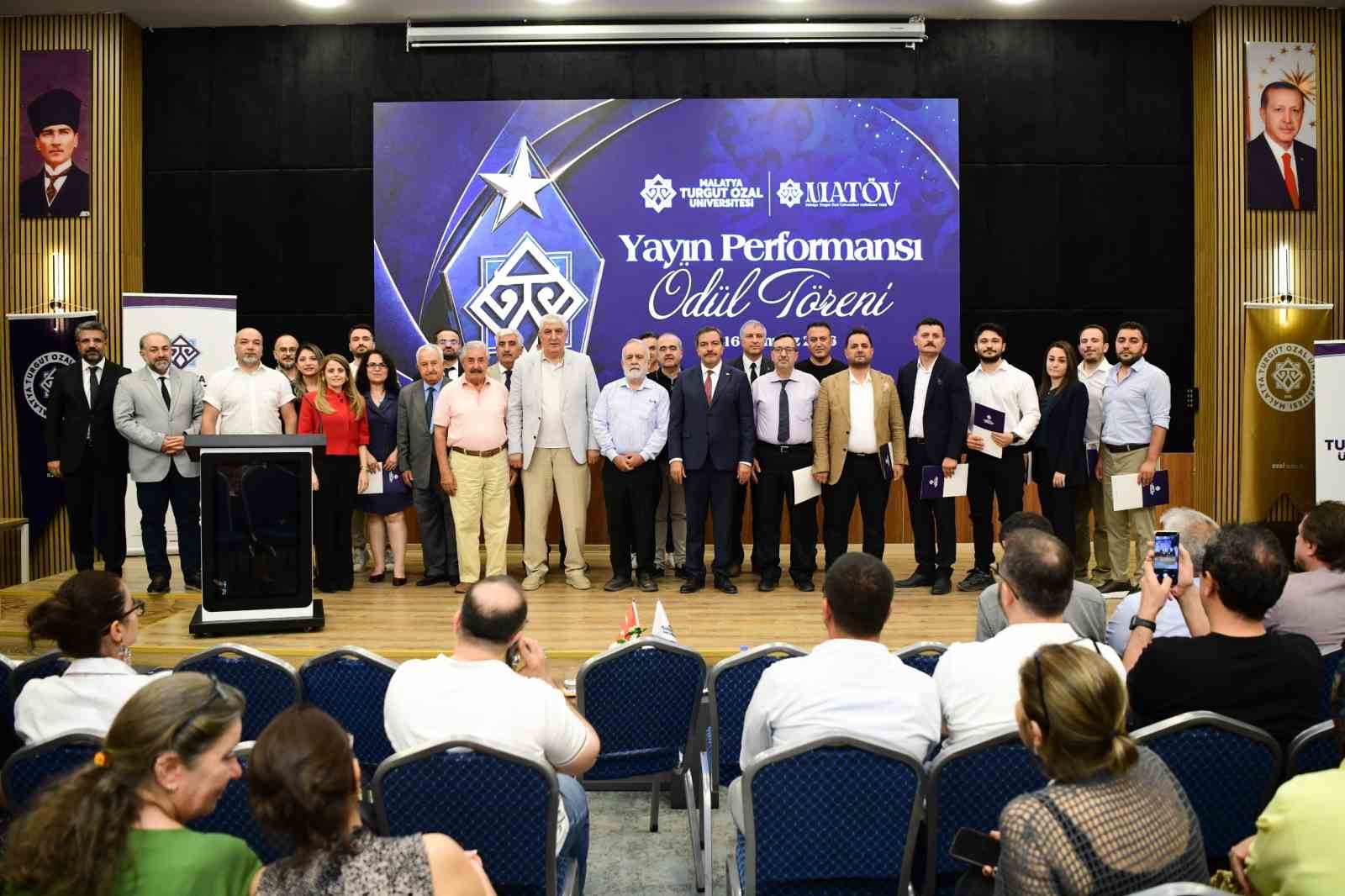 MTÜ’de akademik kurul toplandı, başarılı akademisyenler ödüllendirildi