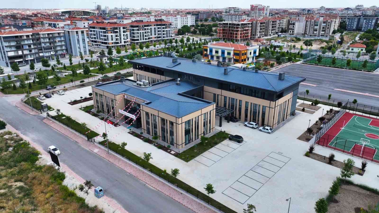Türkiye’nin en büyüğü, Karatay Engelli Aktif Yaşam Merkezi açıldı
