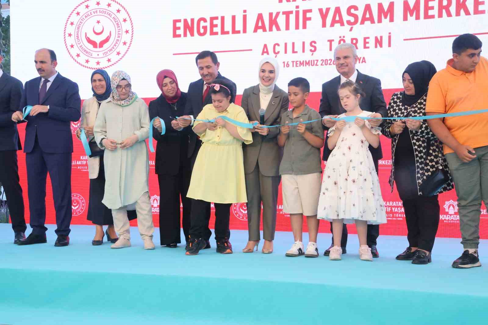 Türkiye’nin en büyüğü, Karatay Engelli Aktif Yaşam Merkezi açıldı