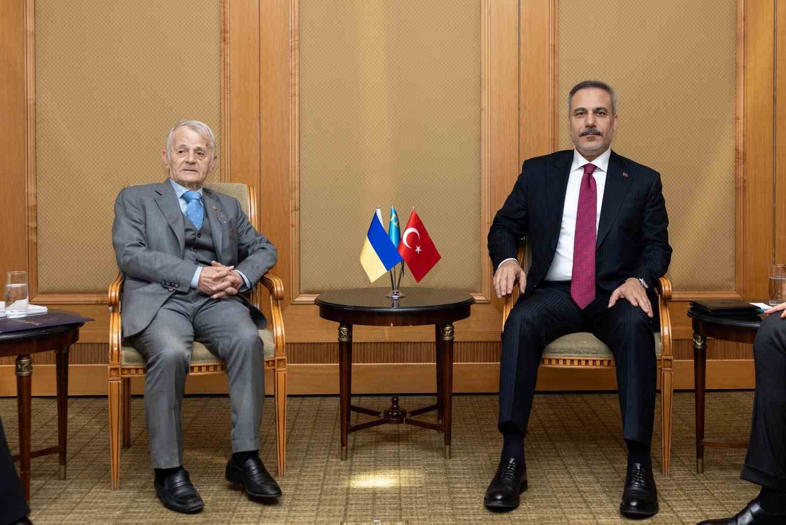 Bakan Fidan, Kırım Tatarlarının milli lideri Kırımoğlu ve KTMM Başkanı Çubarov ile bir araya geldi