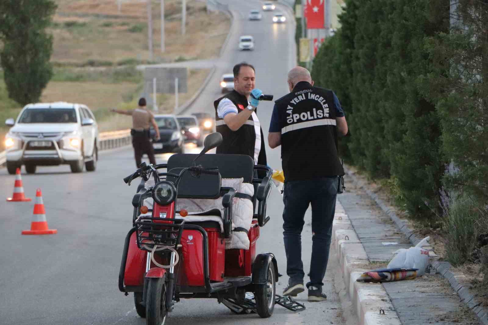 Karaman’da otomobilin çarptığı elektrikli bisikletin sürücüsü ağır yaralandı