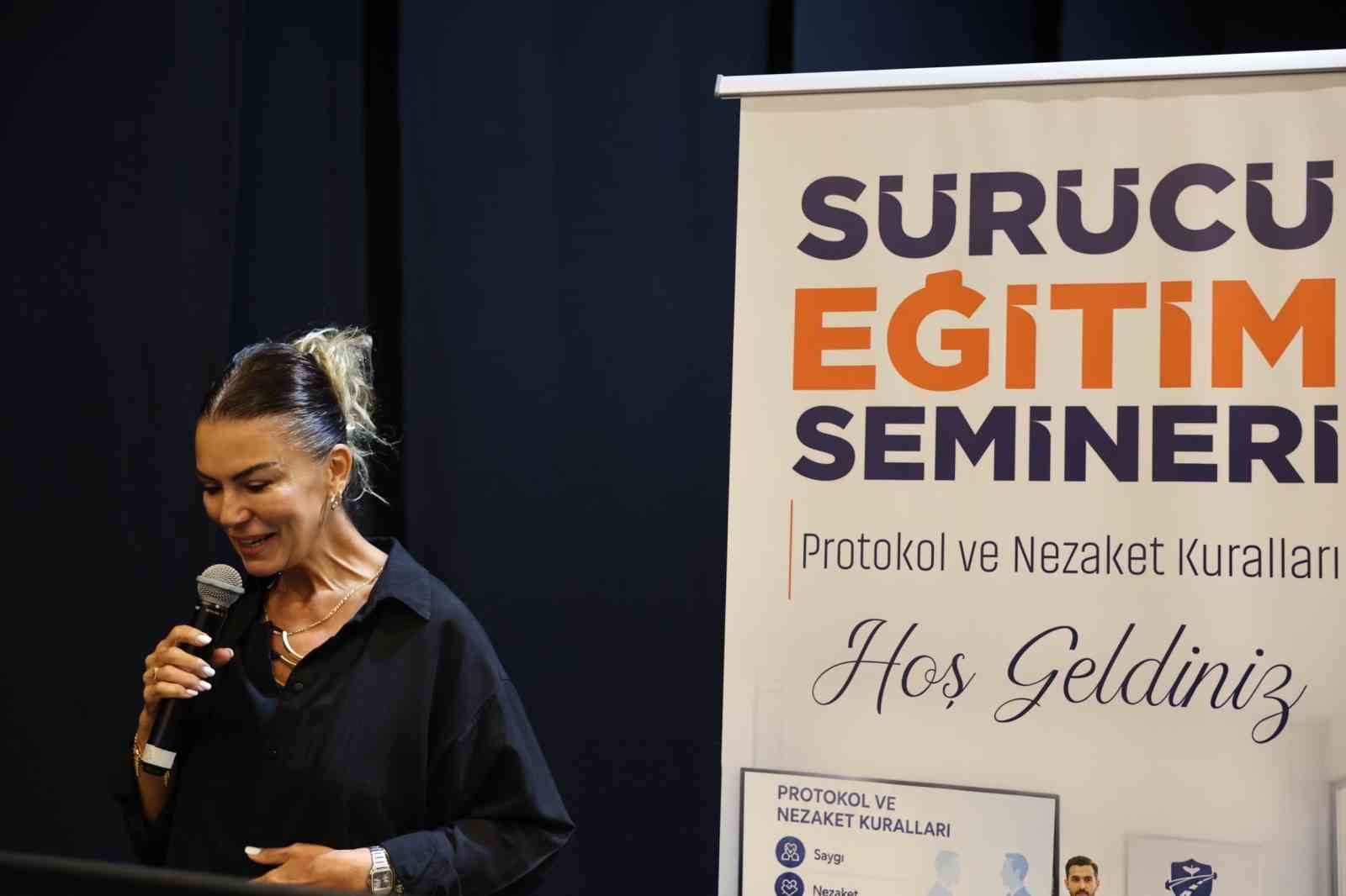 Büyükşehir Belediyesi’nden toplu taşıma personeline eğitim