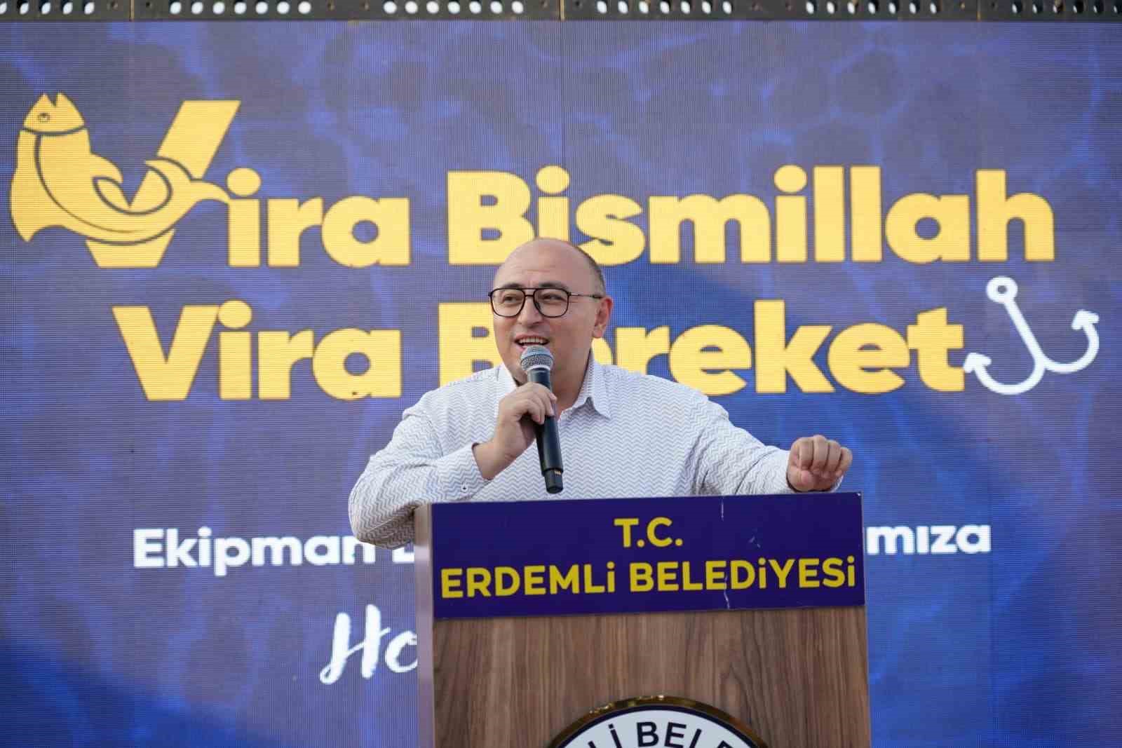 Erdemli’de balıkçılara ekipman desteği