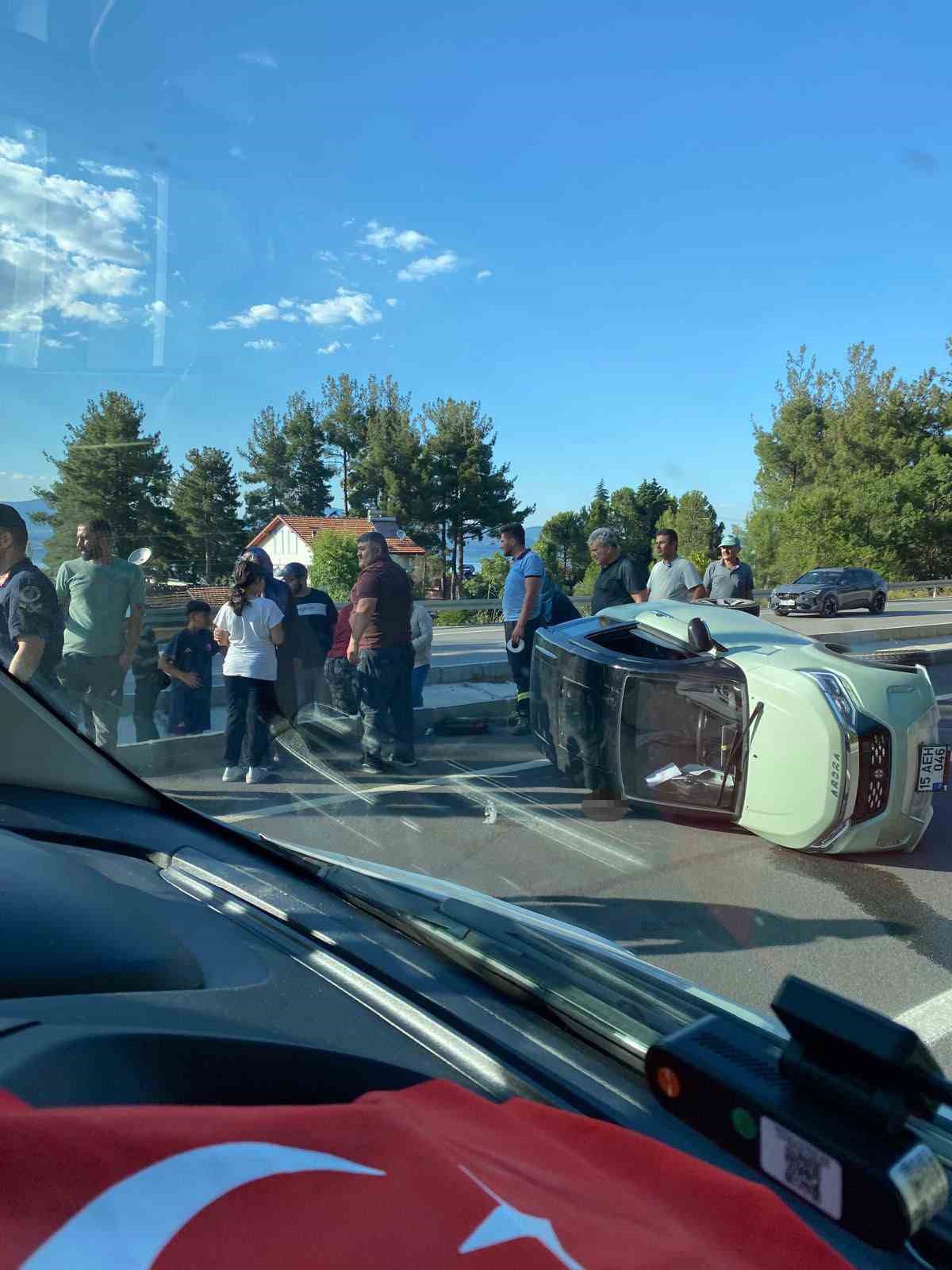 Burdur’da elektrikli araç devrildi: 1 yaralı