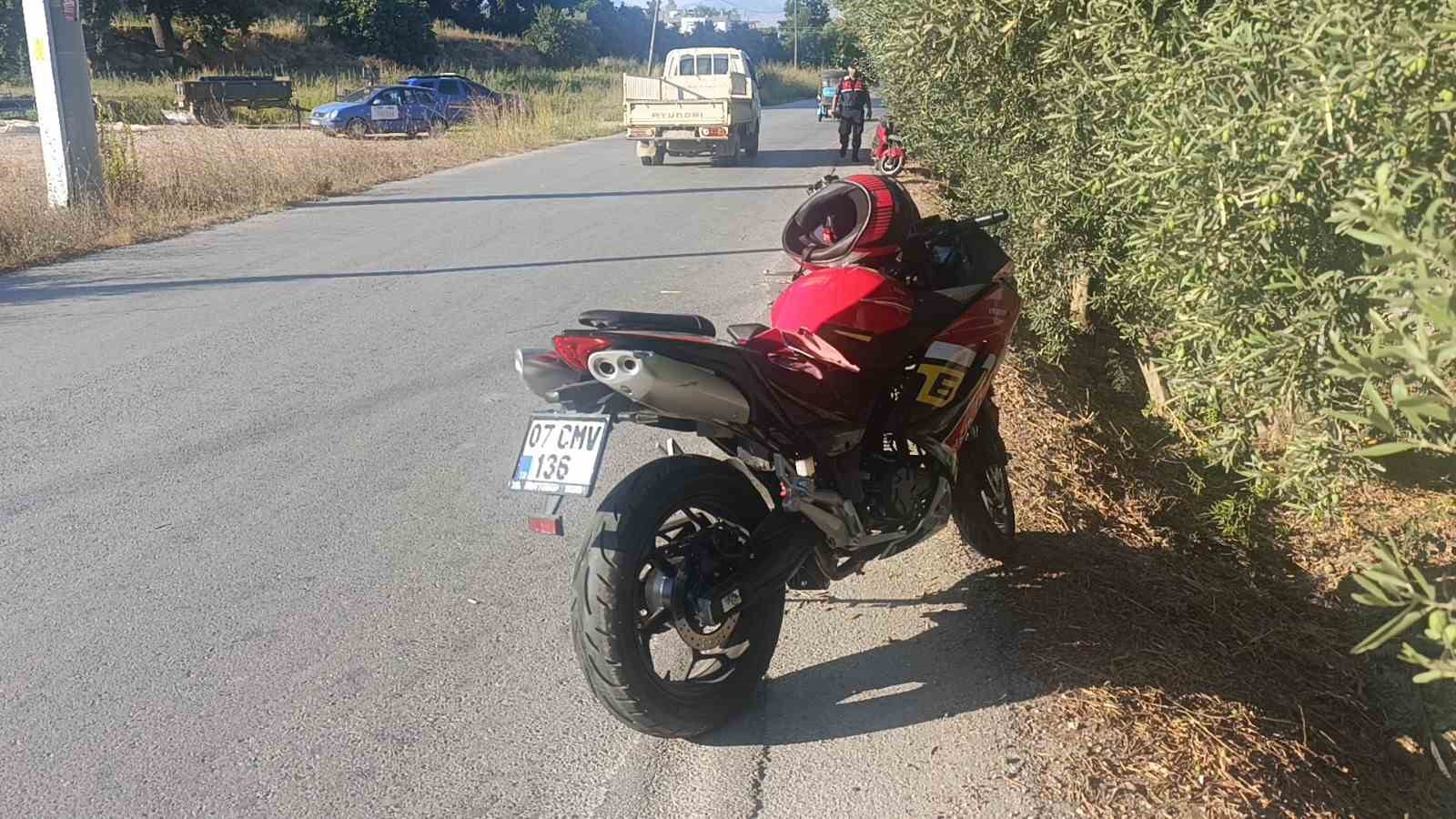 Manavgat’ta iki motosiklet çarpıştı: 2 yaralı