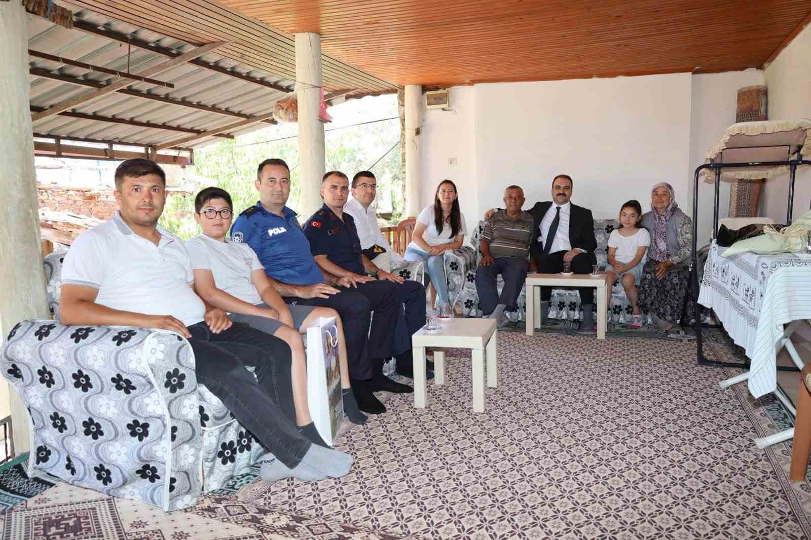 Kaymakam Battal, şehit aileleri ve gazi ile bir araya geldi
