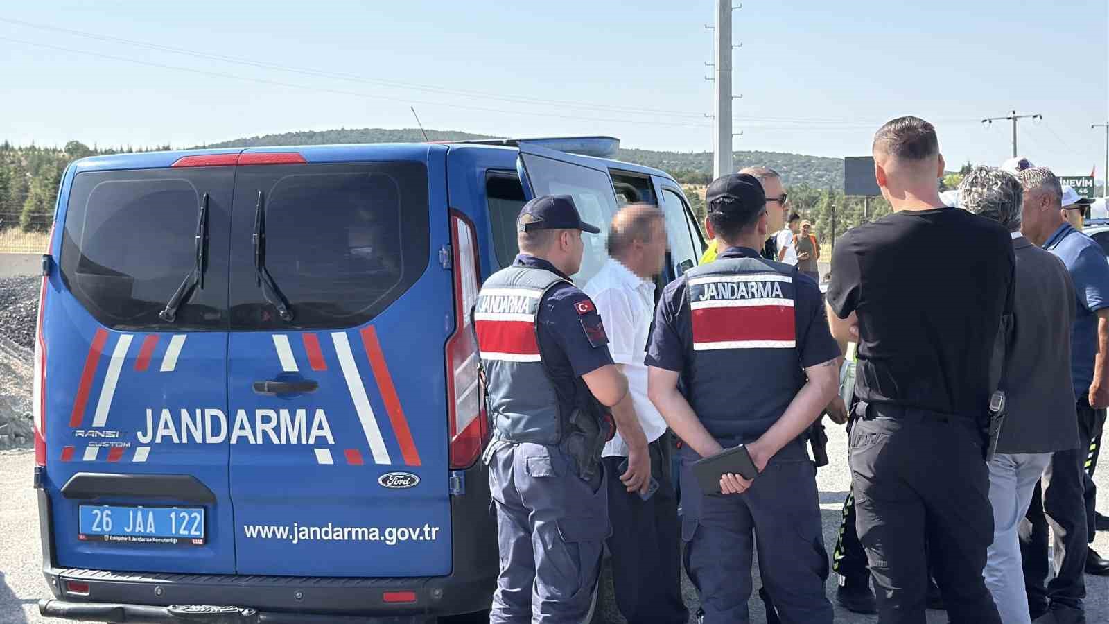 Eskişehir’de 24 kişinin yaralandığı otobüs kazasında şoför ve yolcu kaza anını anlattı