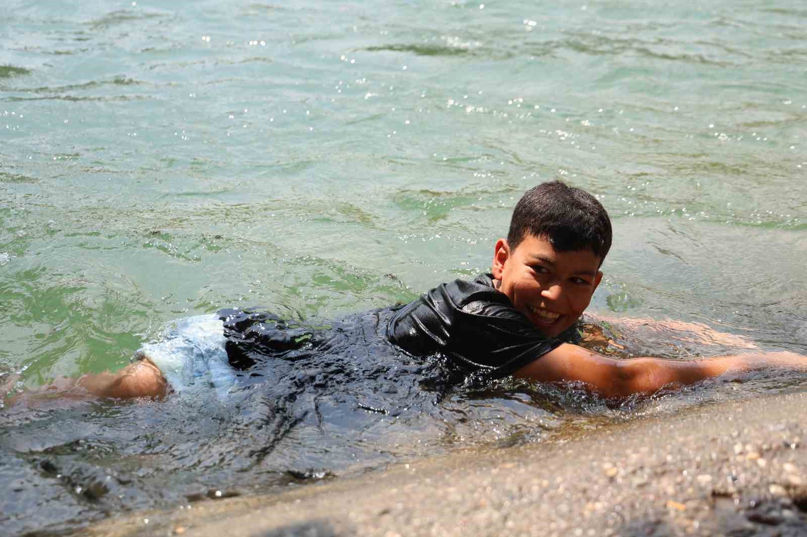 Mahalleli boğulmalara karşı ’Cankurtaran’ ekibi kurdu