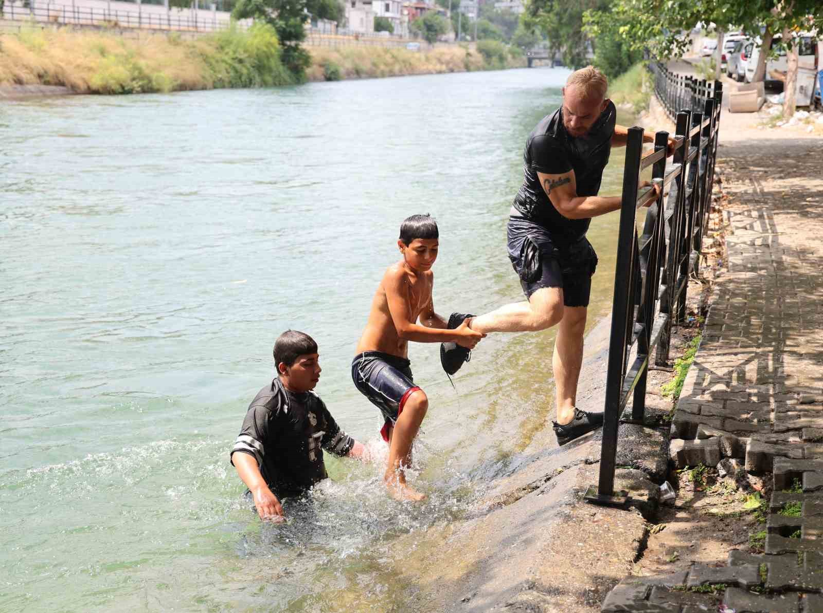 Mahalleli boğulmalara karşı ’Cankurtaran’ ekibi kurdu