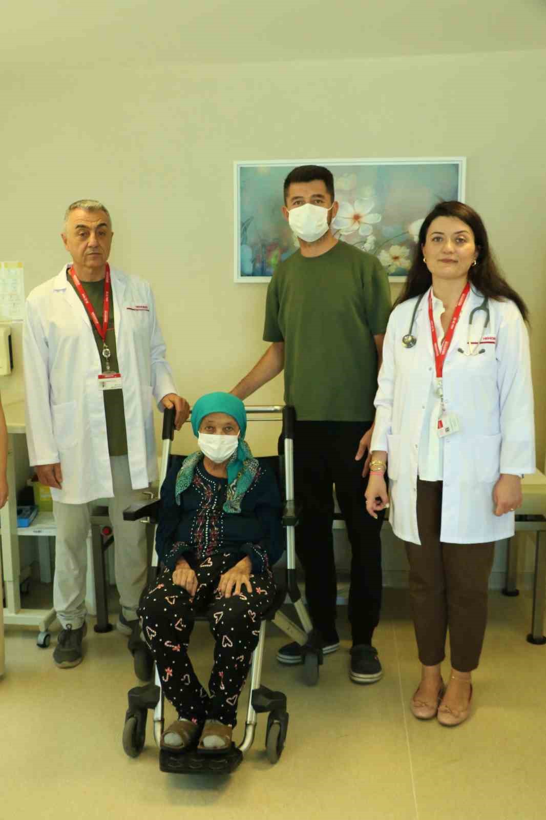 Yıllar önce bir hastaya can olur diye yaptığı bağış annesinin hayatını kurtardı