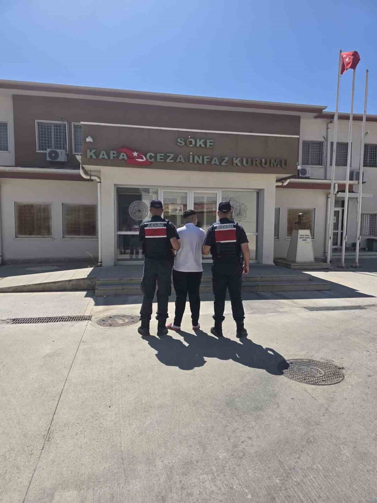 Kuşadası’ndaki operasyonda yakalanan 2 şüpheli tutuklandı