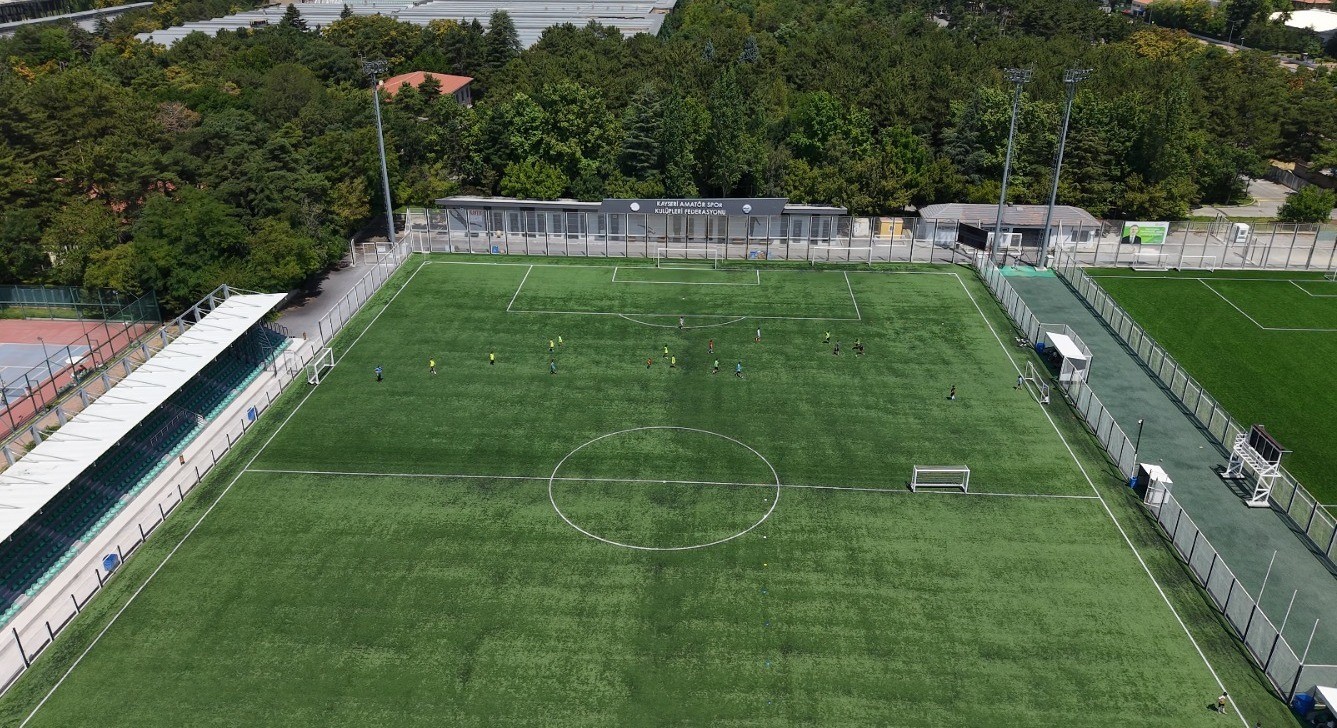 Yaz Spor Okulları’nda 10 bin 500 çocuk sporla buluştu