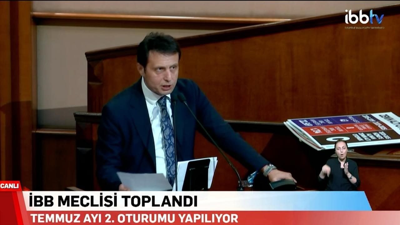 AK Partili Zekeriya Eroğlu: "CHP yönetiminin beceriksizliği İstanbul’u ulaşım kabusuna mahkum etti"