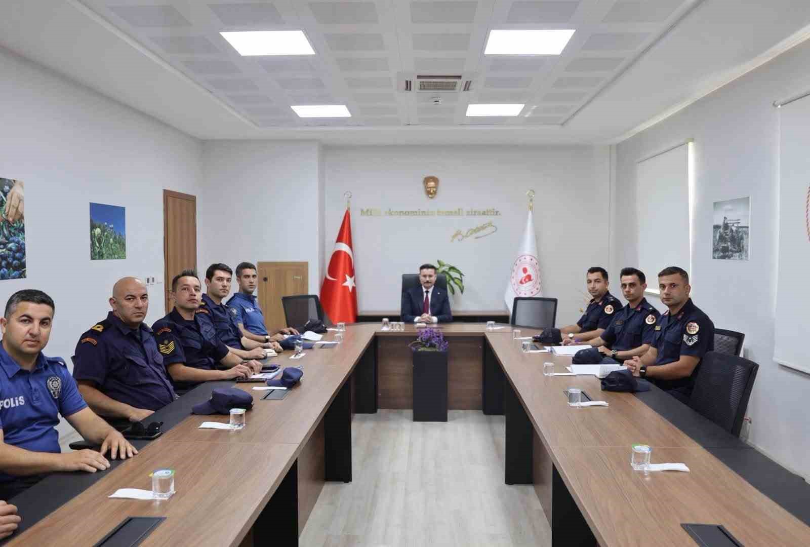 Gökçeada’da turizm sezonu için Genişletilmiş Güvenlik ve Asayiş Toplantısı gerçekleştirildi