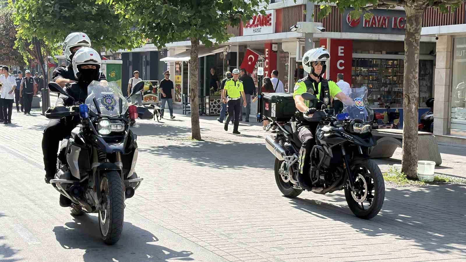 Atatürk’ün Bolu’ya gelişinin 92’nci yıl dönümü törenle kutlandı