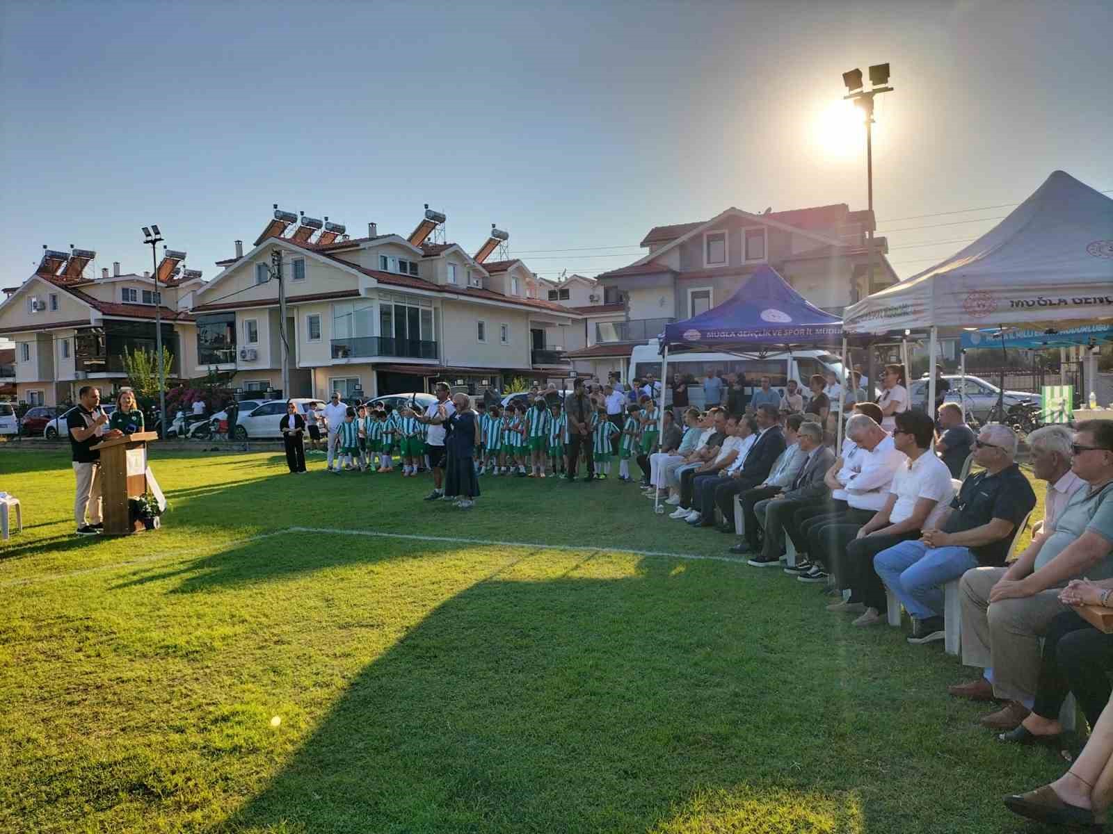 Köyceğiz Muğlaspor Futbol Okulu törenle açıldı