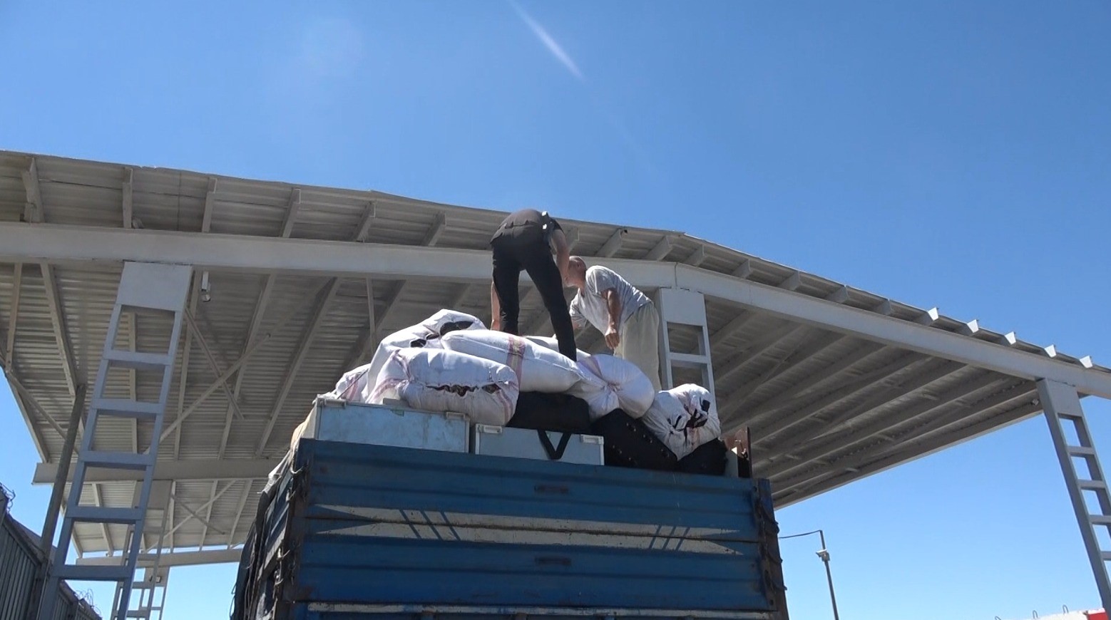 Suriyelilerin gönüllü dönüşleri Öncüpınar’da kesintisiz devam ediyor