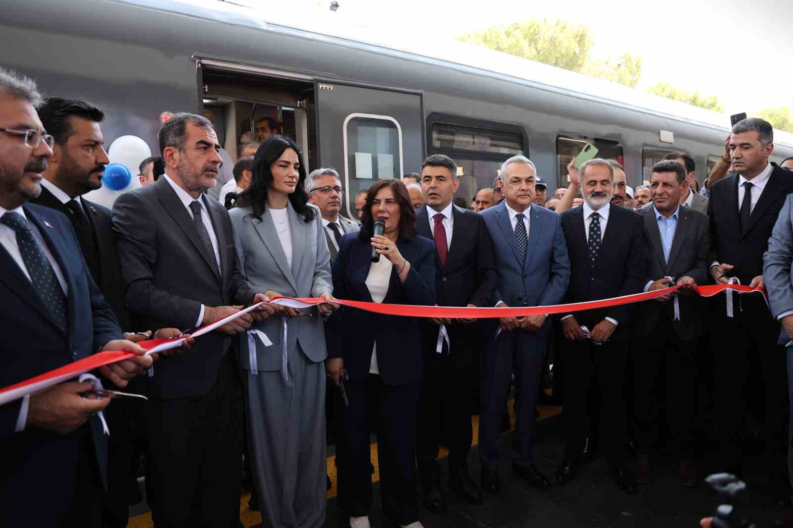 AYBAN banliyö hattı hizmete açıldı