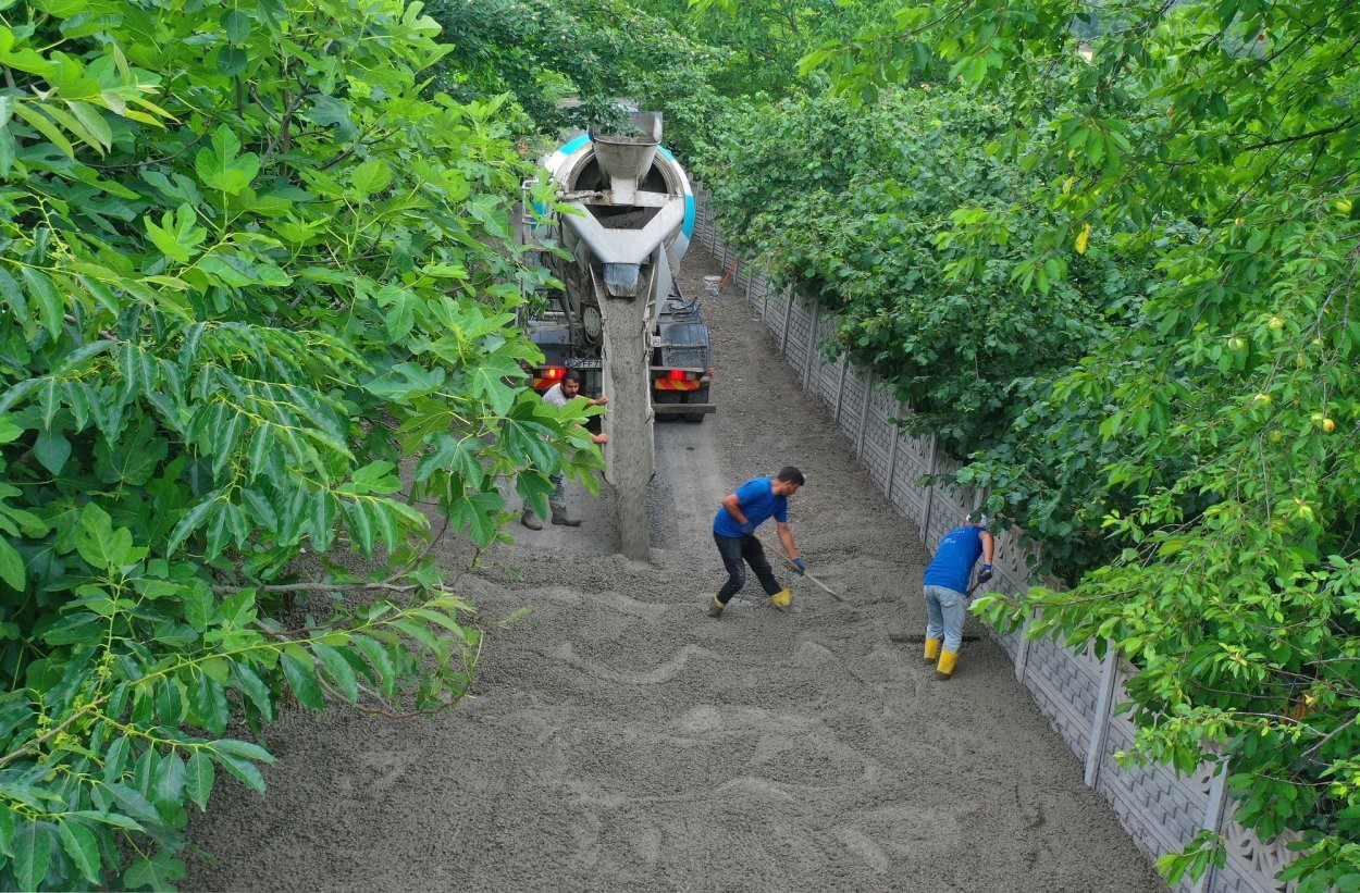 Ordu’da beton yol çalışmaları