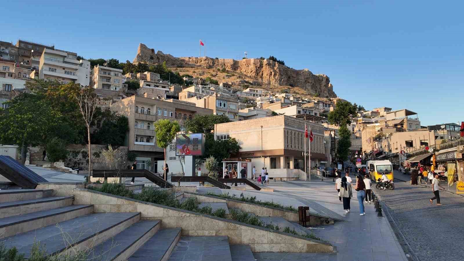 Mardin’de 100 öğrenciye 5 gün ücretsiz otel konaklama desteği