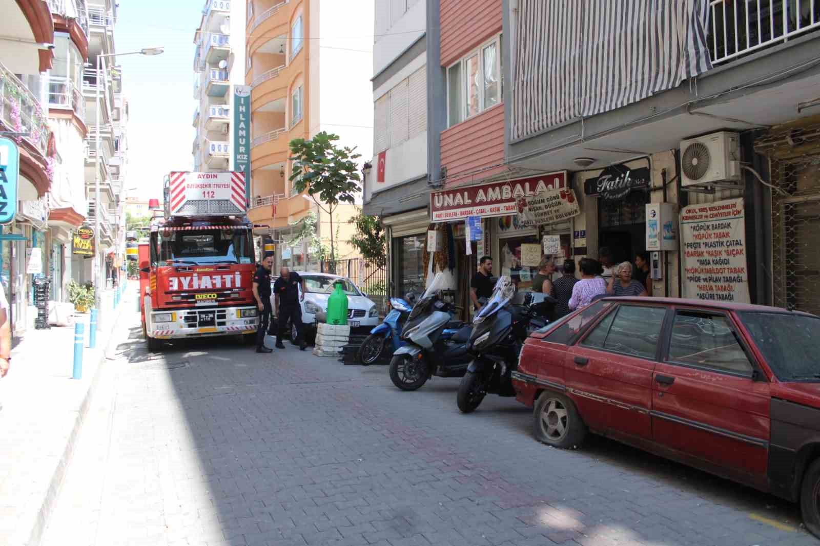 Ailesi öldü sandı, yaşlı kadın hastaneden çıktı