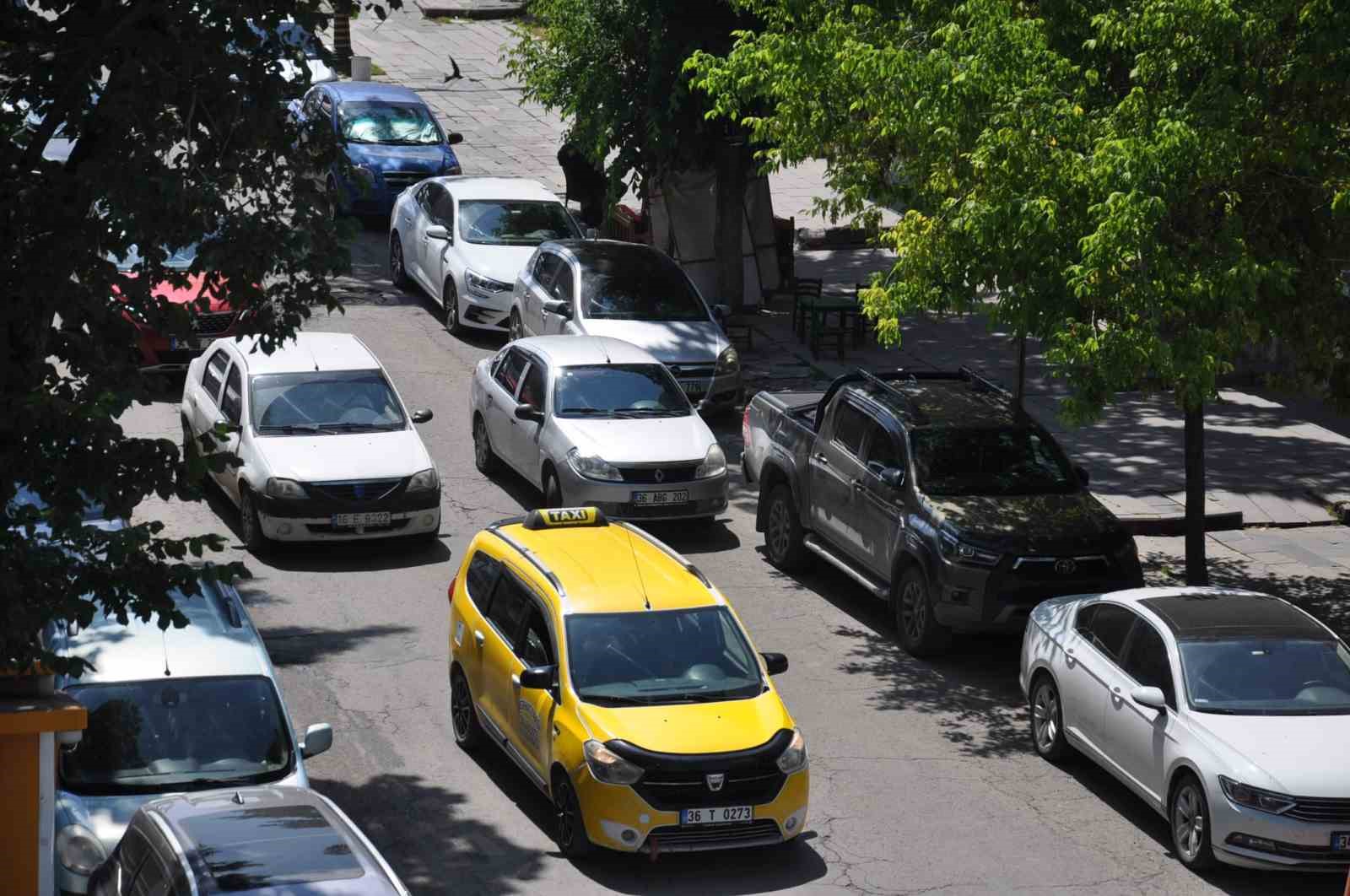 Kars, bölgenin araç lideri oldu! Trafiğe kayıtlı araç sayısı 56 bin 199’a yükseldi