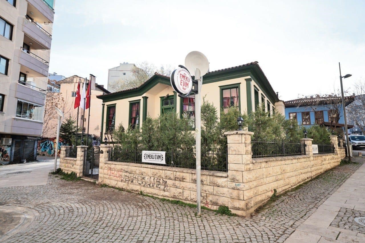 Denizli Büyükşehir Emekli Evim İlk 6 ayda 65 binden fazla emekli ağırlandı