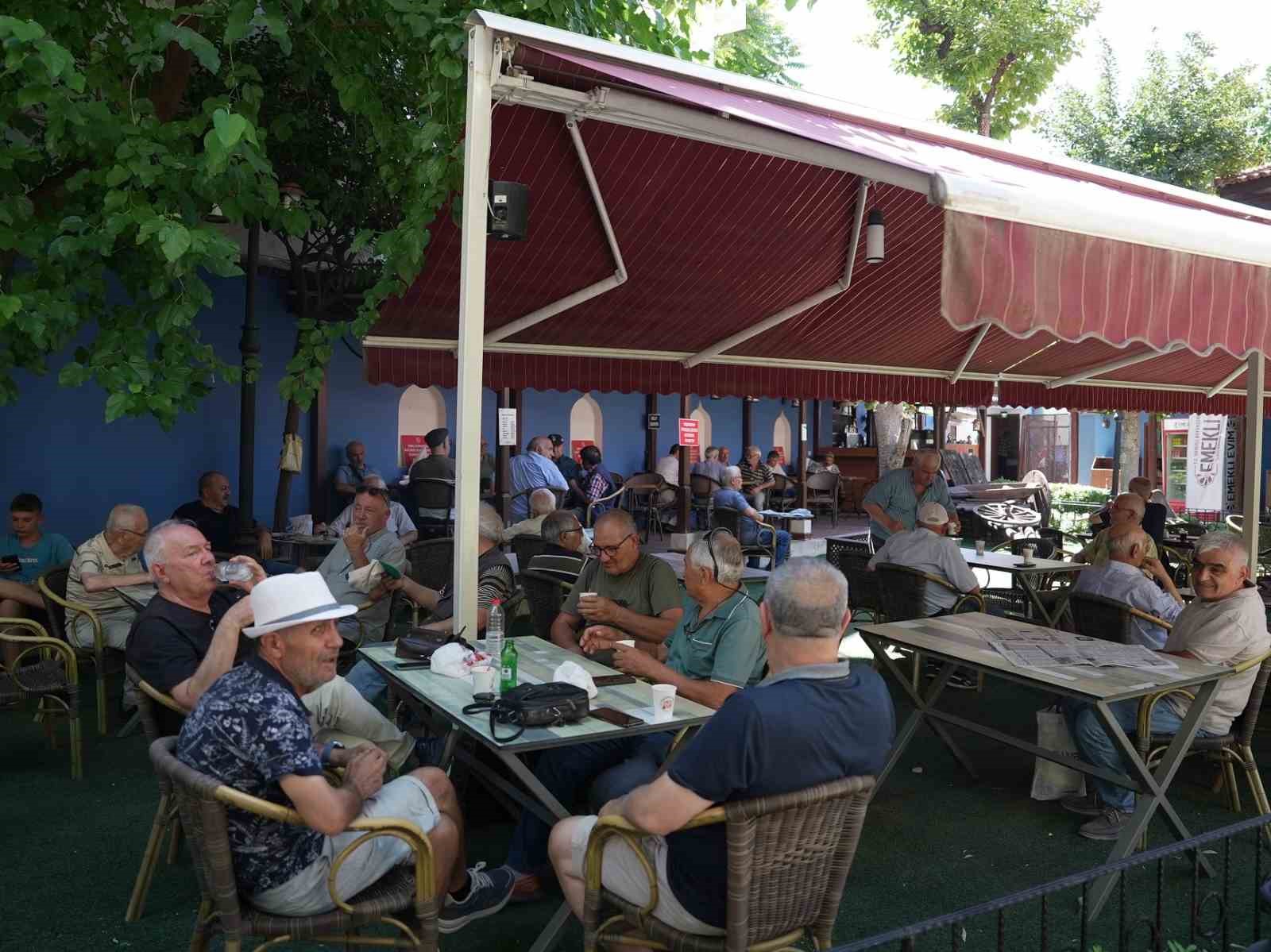 Denizli Büyükşehir Emekli Evim İlk 6 ayda 65 binden fazla emekli ağırlandı