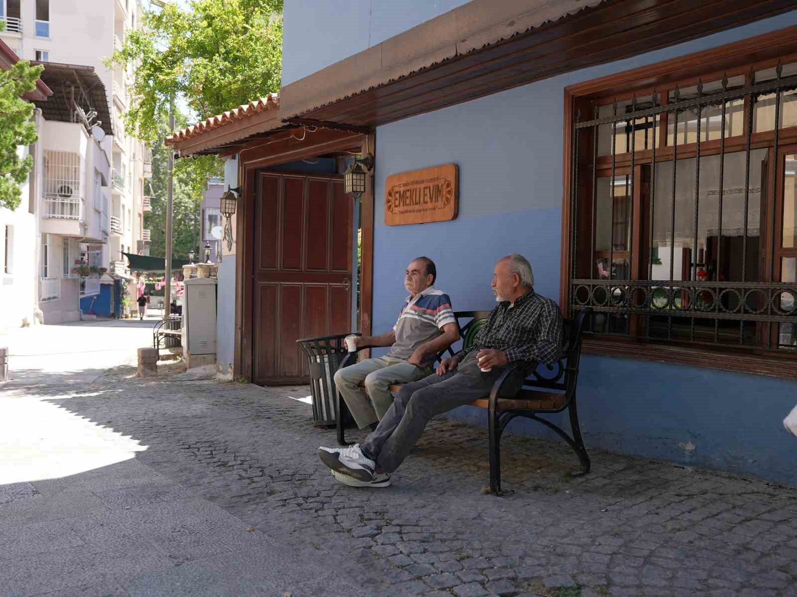 Denizli Büyükşehir Emekli Evim İlk 6 ayda 65 binden fazla emekli ağırlandı