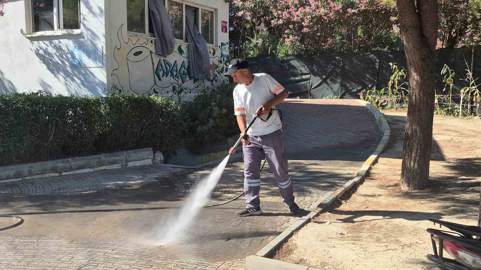 Kuşadası’nda Adagöl Mesire Alanı’na yaz bakımı