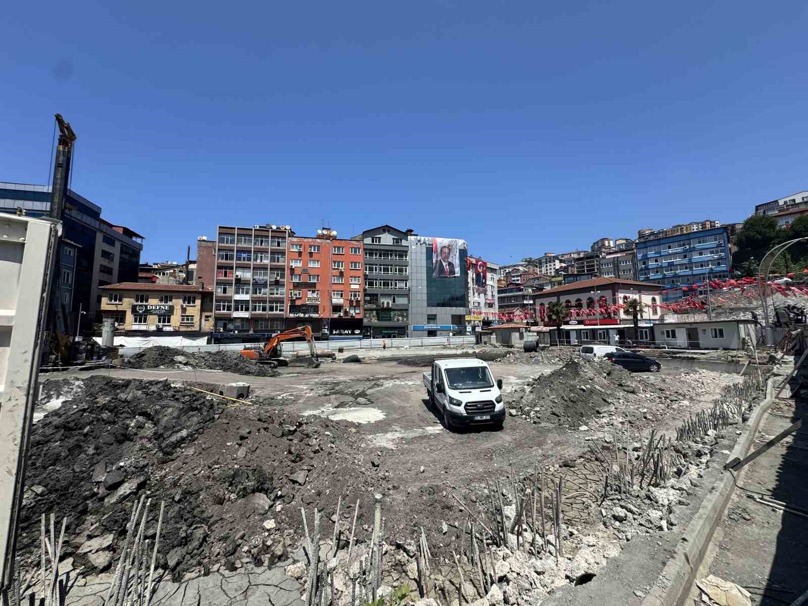 Merkez Çarşısı inşaatı mühürlendi