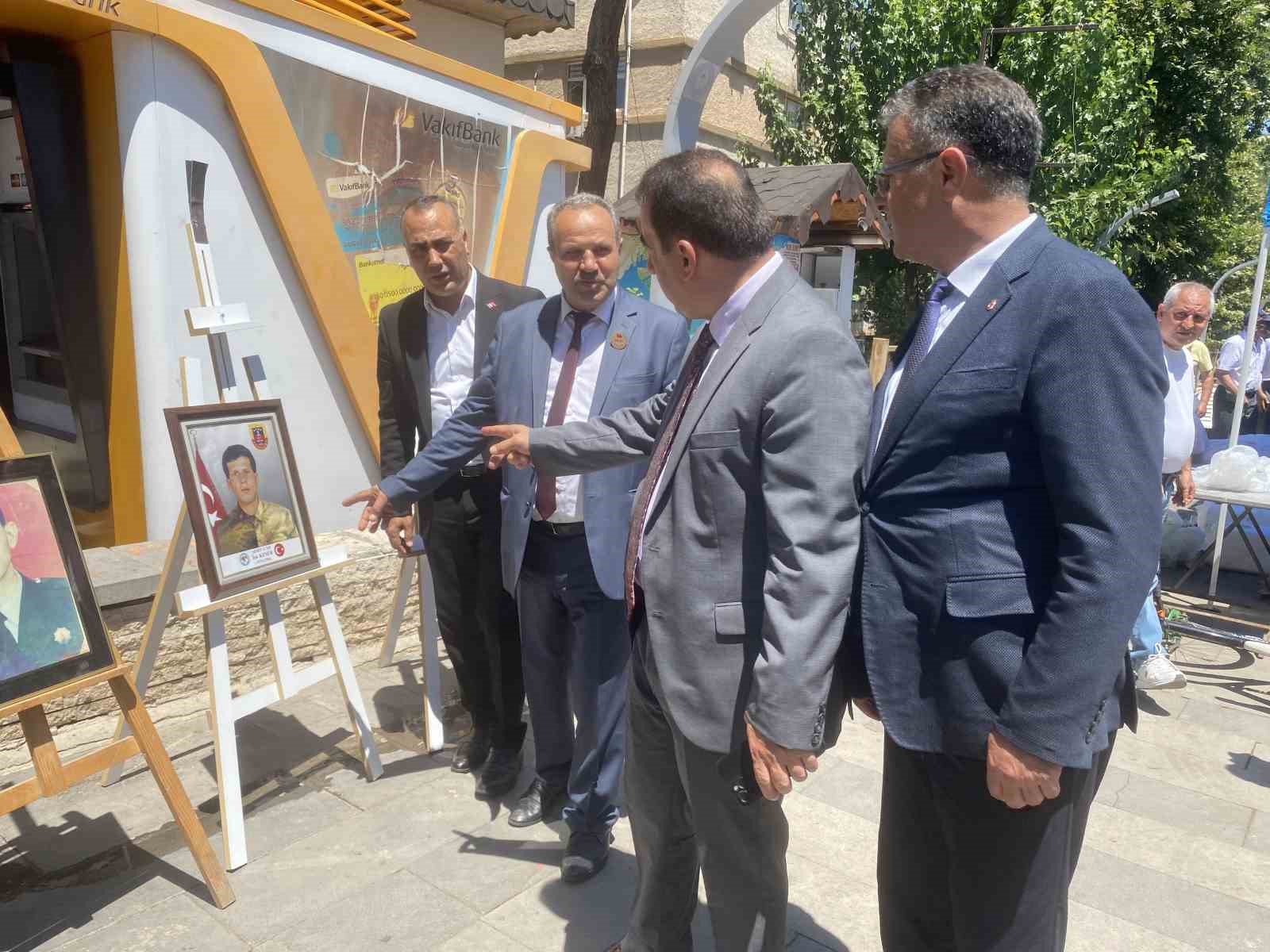 Alaşehir’de şehitler için 2 bin kişilik vefa sofrası