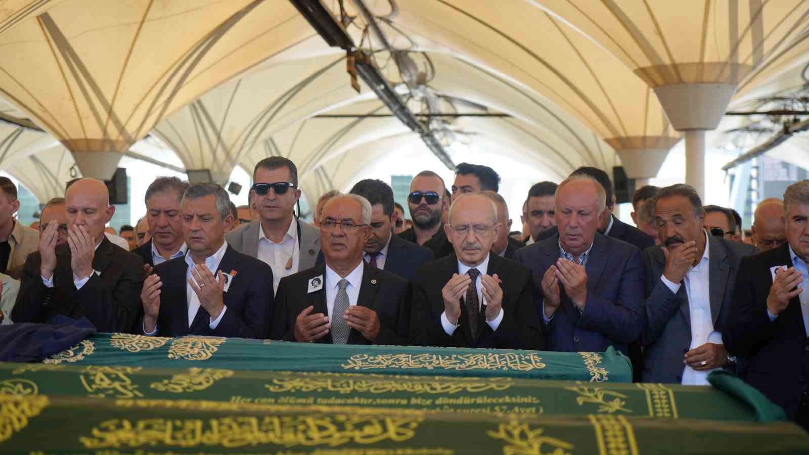Eski CHP Genel Başkanı Deniz Baykal’ın eşi Olcay Baykal, toprağa verildi