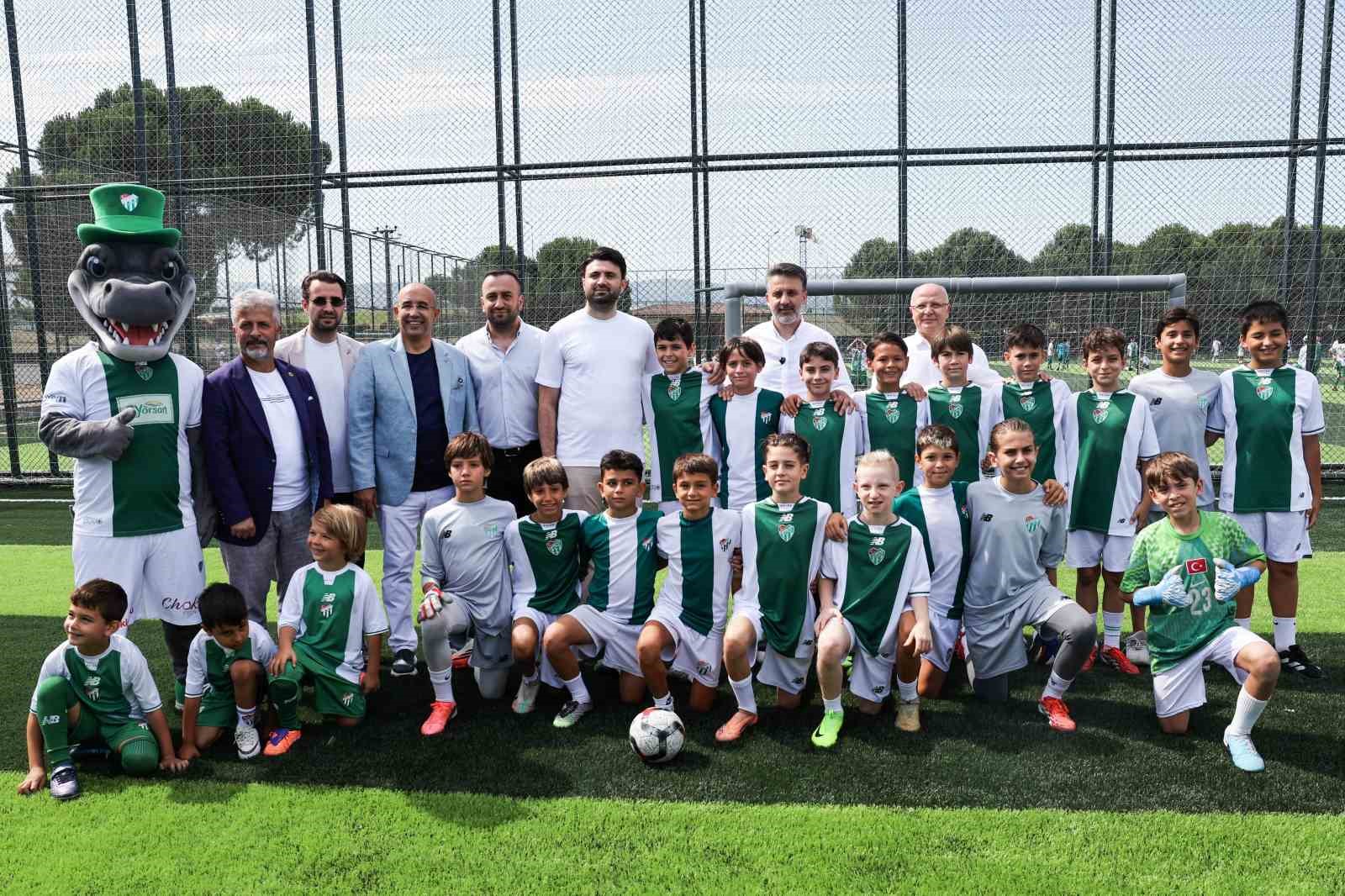 Büyükşehir’den Bursaspor’un geleceğine yatırım