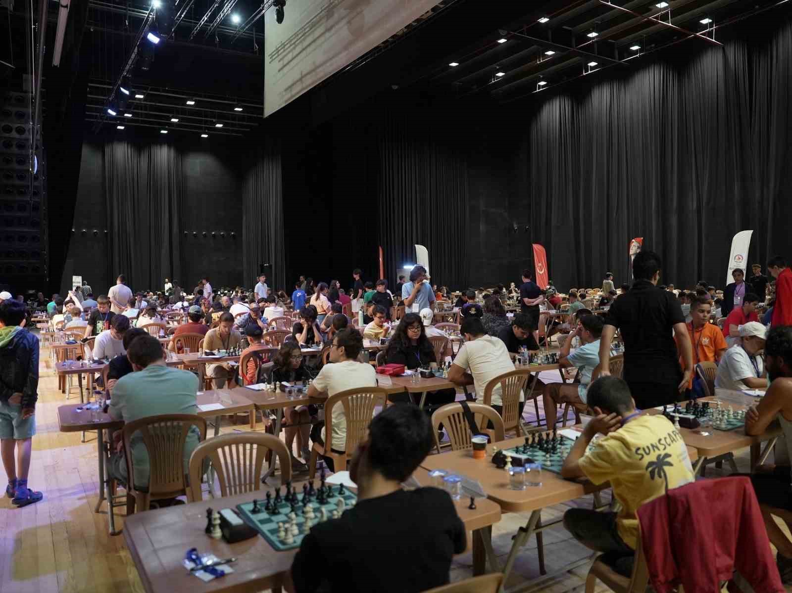 2. Uluslararası Pamukkale Açık Satranç Turnuvası’nda heyecan dorukta