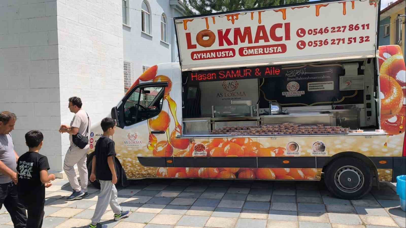 Ailesiyle kazada hayatını kaybeden uzman çavuşa mesai arkadaşlarından büyük vefa