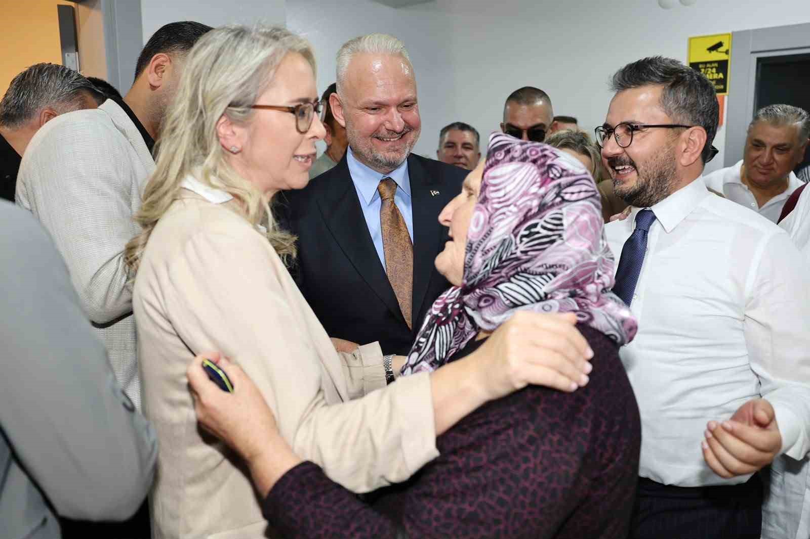 Menemen Belediyesi’nin 100 araç kapasiteli Tır Parkı törenle hizmete açıldı