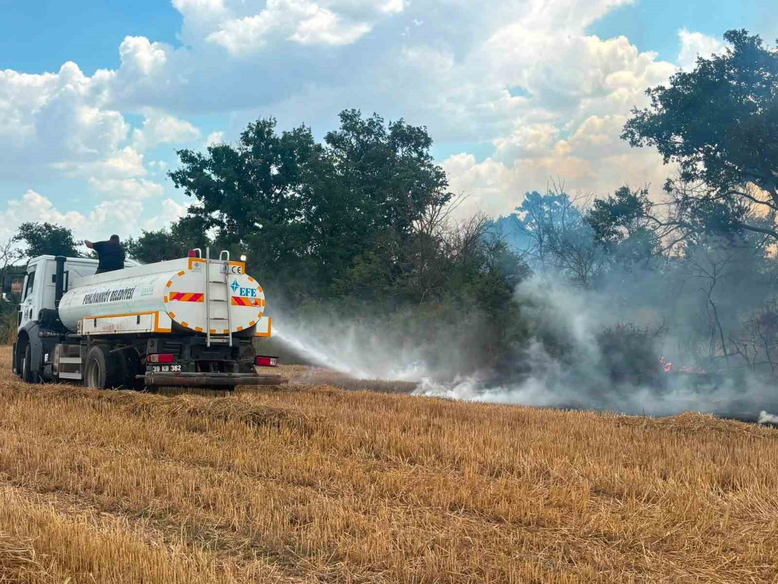 Pehlivanköy’de anız yangını söndürüldü