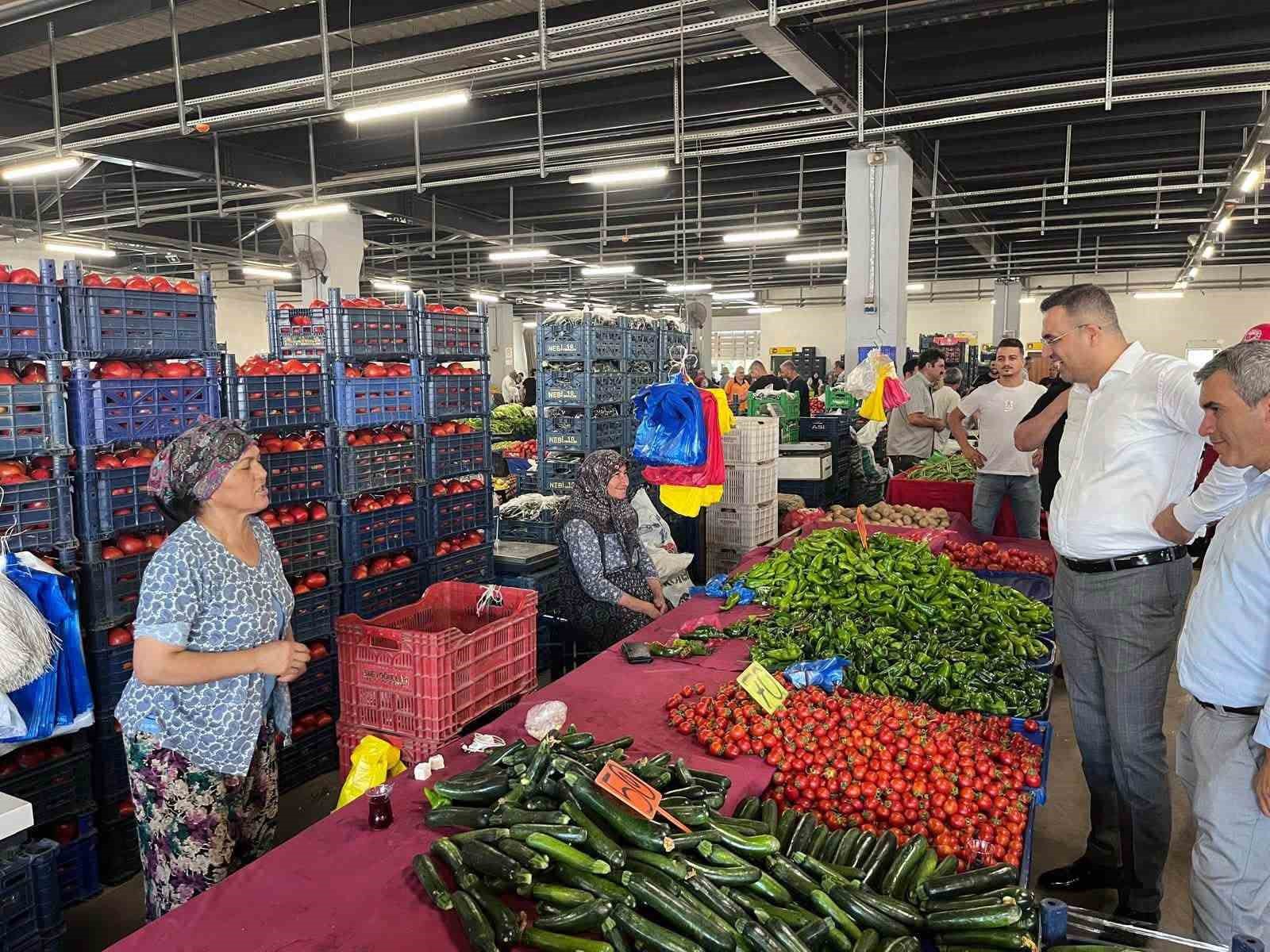 Kaymakam Dalak pazaryerinde esnaf ve vatandaşlarla buluştu