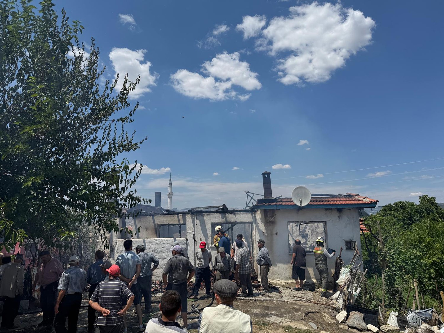 Müstakil evde yangın: Ev kullanılamaz hale geldi