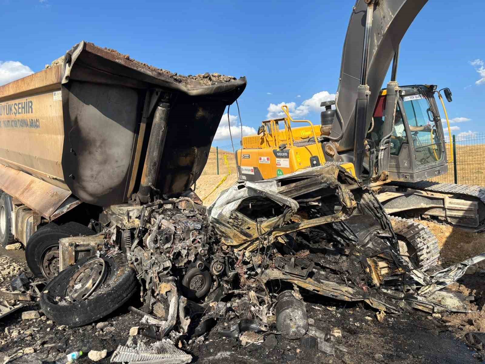 Ankara’da ABB’ye ait kamyon kaza yaptı: 2 işçi hayatını kaybetti