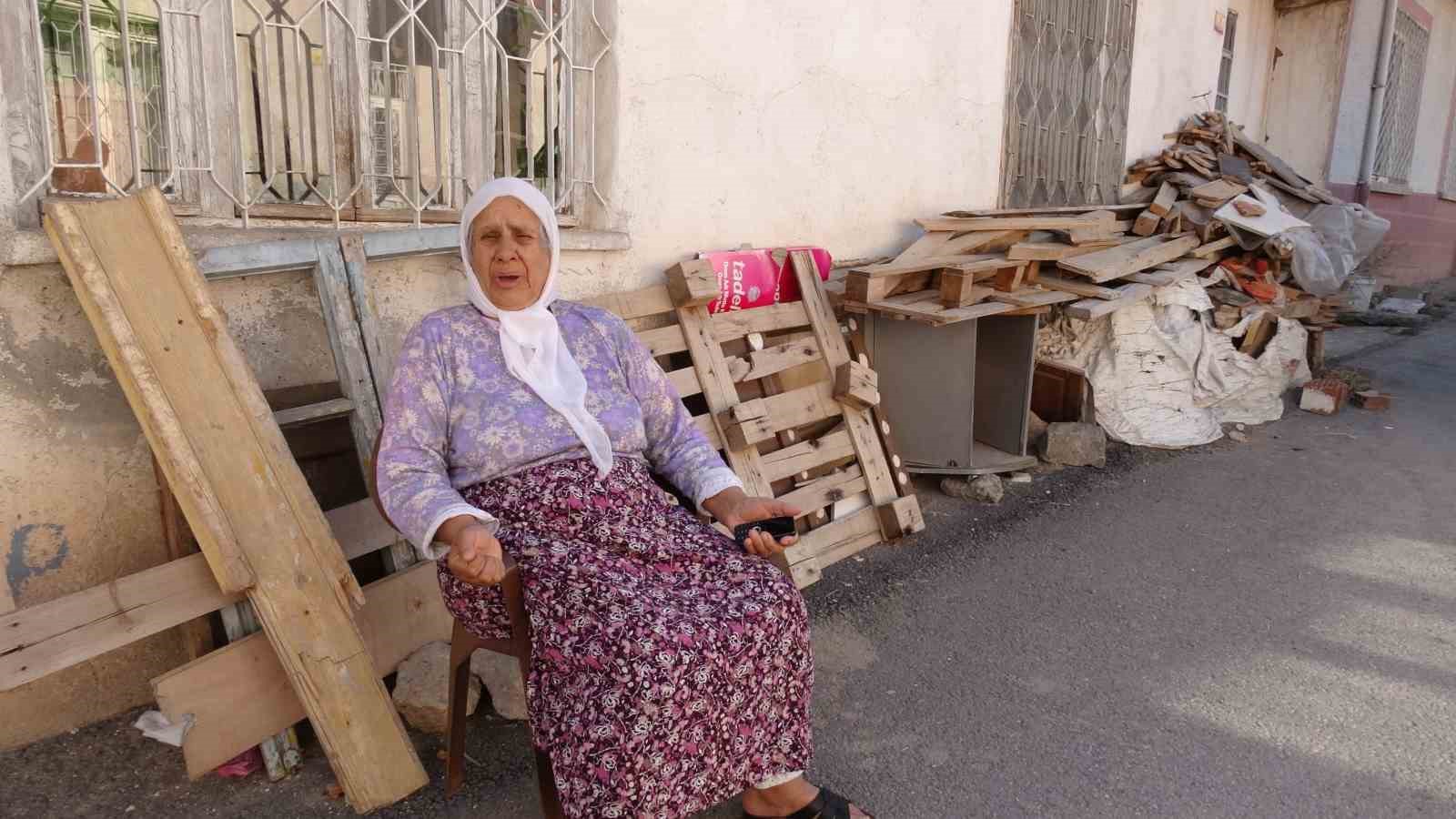 Malatya’da 5 büyüklüğündeki deprem paniğe neden oldu