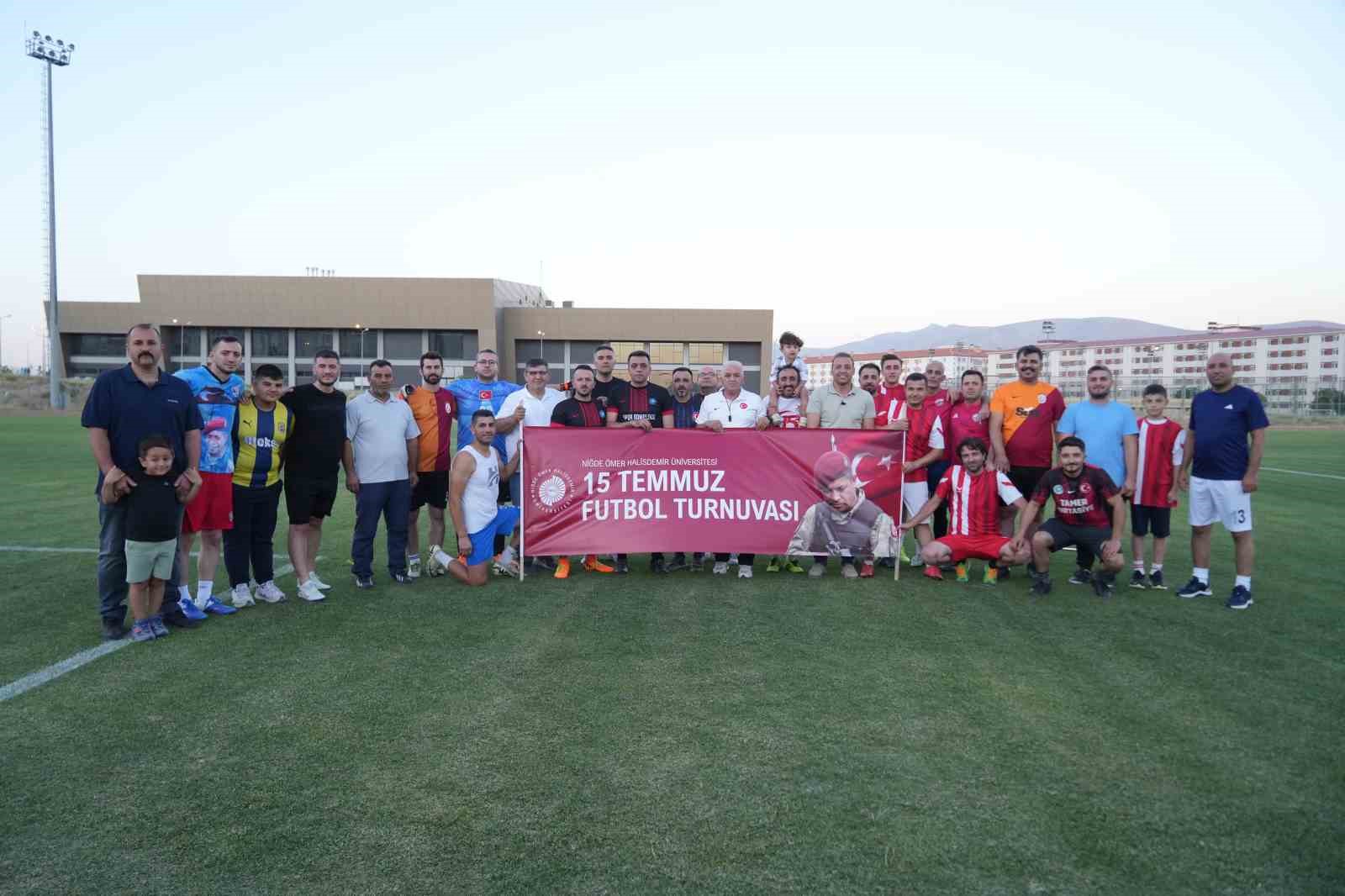 15 Temmuz Şehit Ömer Halisdemir Geleneksel Futbol Turnuvası tamamlandı
