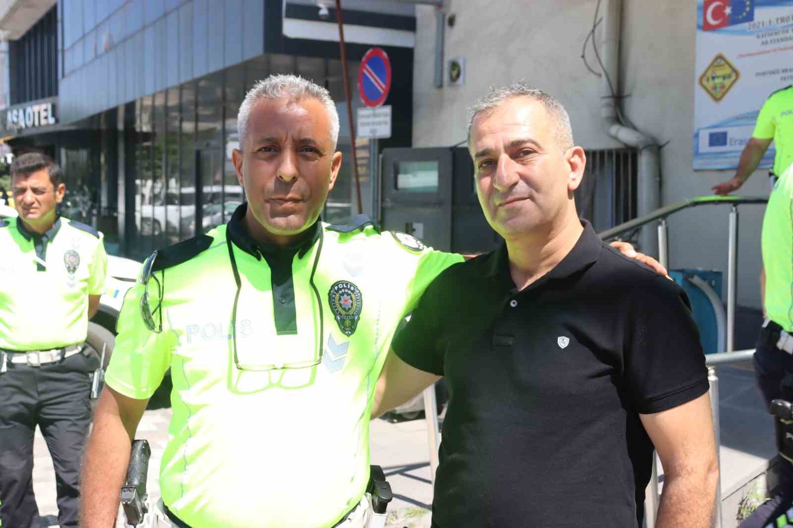 Kayseri’de başkomiserden duygu dolu emeklilik anonsu