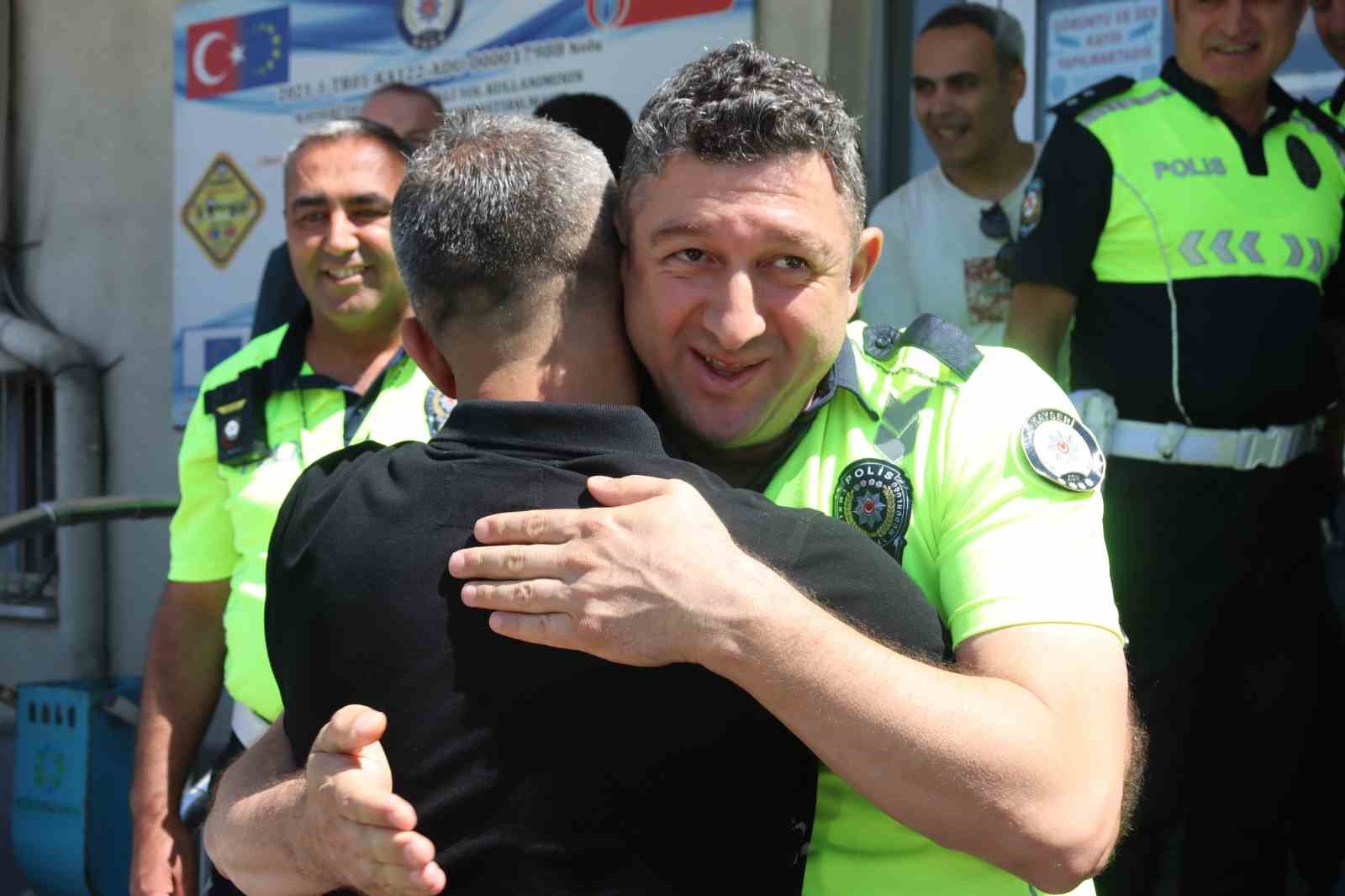 Kayseri’de başkomiserden duygu dolu emeklilik anonsu
