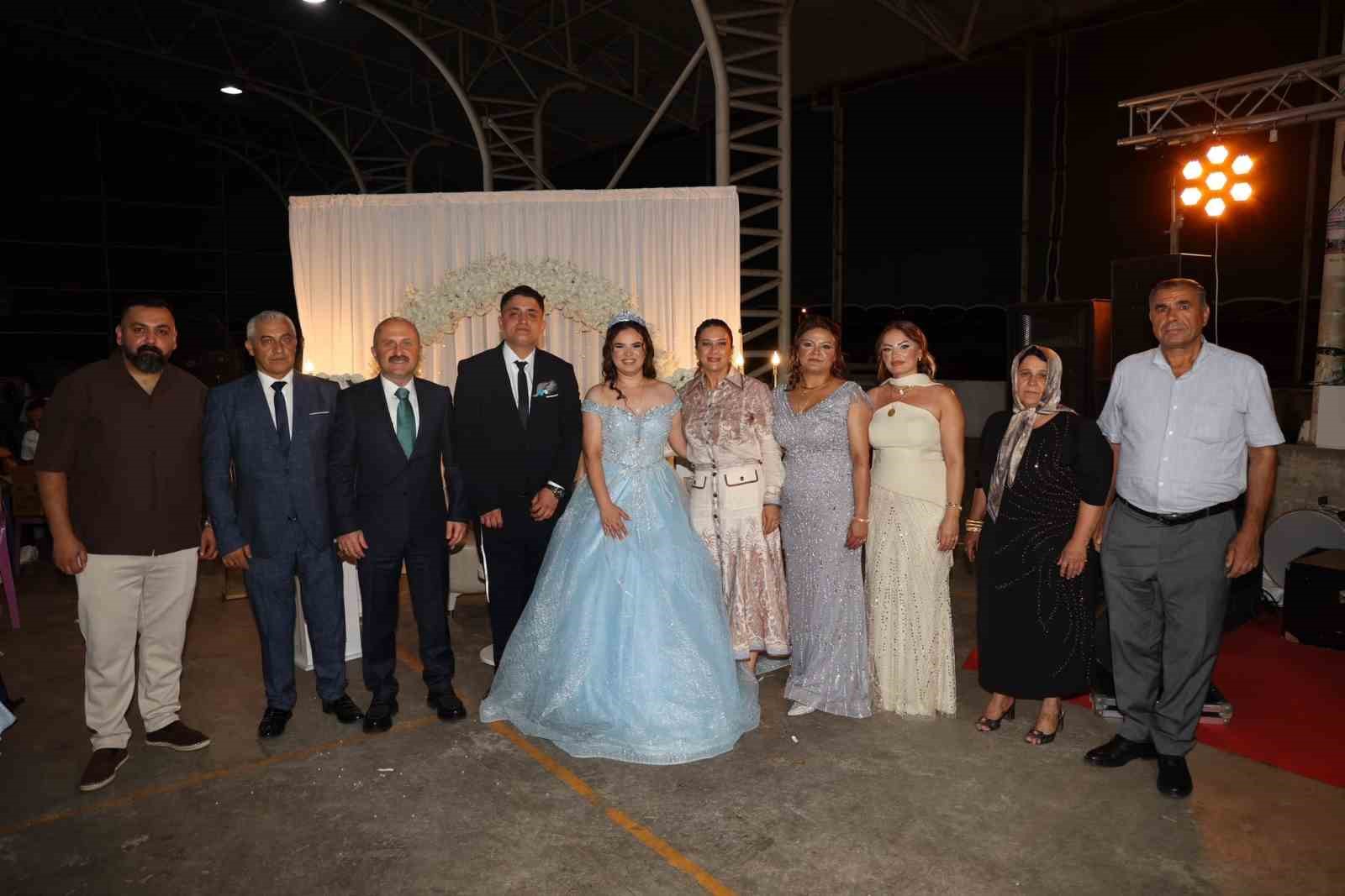 Vali Varol, şehit yakını personelin evlatlarının nişanına katıldı