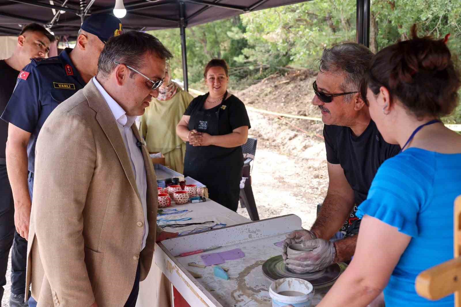 Vali Sözer Gölpark Fest’te incelemelerde bulundu