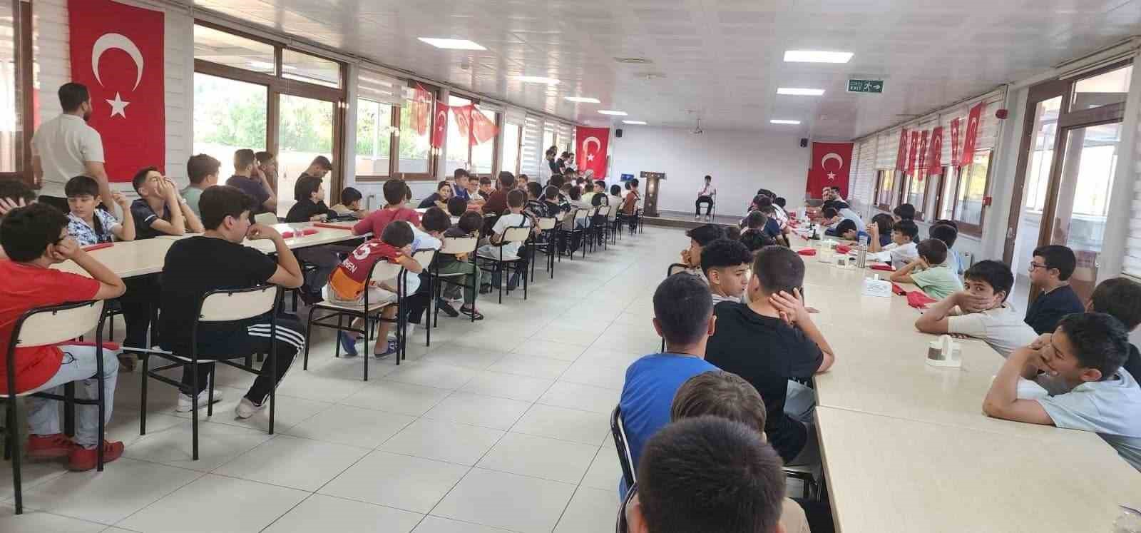 Muğla’da genç Yıldızlardan Gazze’ye destek ve şehitlere vefa yürüyüşü